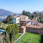 Guesthost - 3-room Apartment, Garden & Pool * 코모