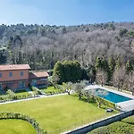 아파트 Guesthost - 3-room Apartment, Garden & Pool
