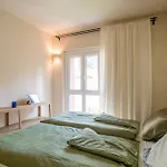 아파트 Guesthost - 3-room Apartment, Garden & Pool
