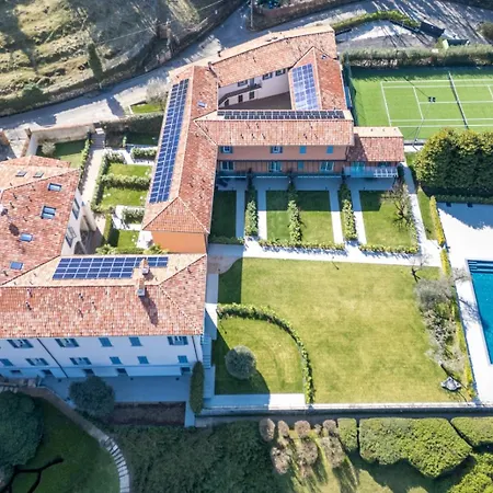 Guesthost - 3-room Apartment, Garden & Pool * Como